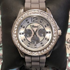 NWT grey silver fashion watch